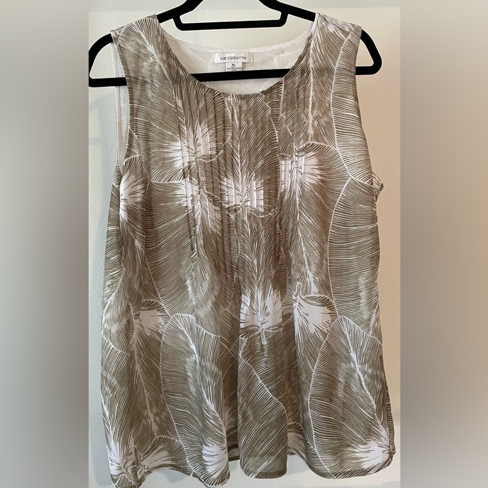 Elegant White and Khaki Green lightweight sleeveless top.